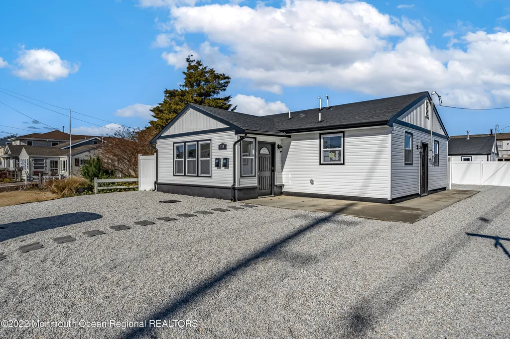 113 Philadelphia Ave, Lavallette, NJ