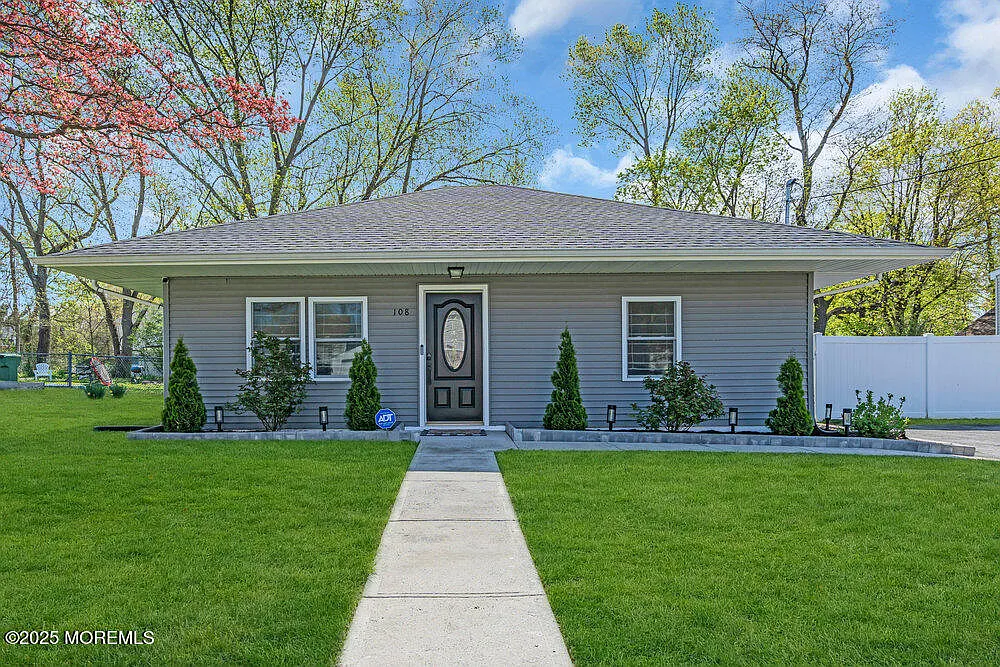 108 Center St, Neptune, NJ